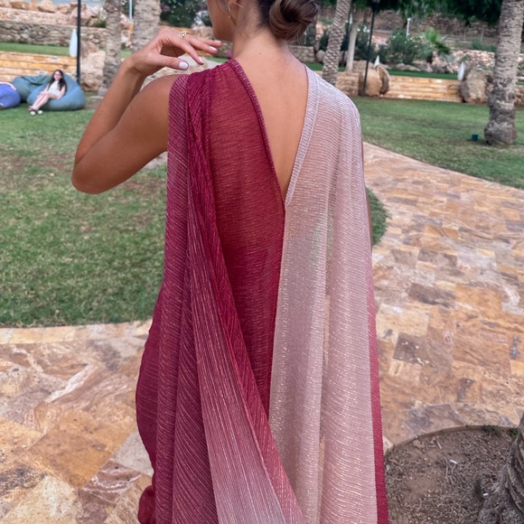 Talbot Runhof
Twist Degrade Metallic Voile Cape Gown - Picture 8 of 12